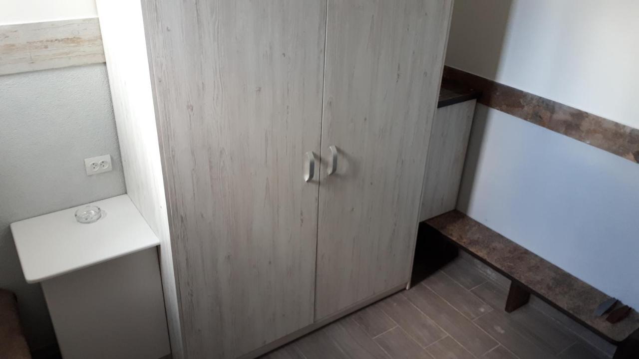 Окремі Номери В Гостьовому Будинку Типу Guest House Kropyvnyc'kyj Esterno foto